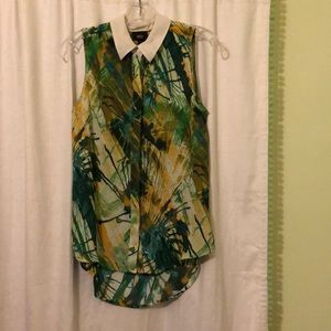 Abstract Green Sleeveless Blouse